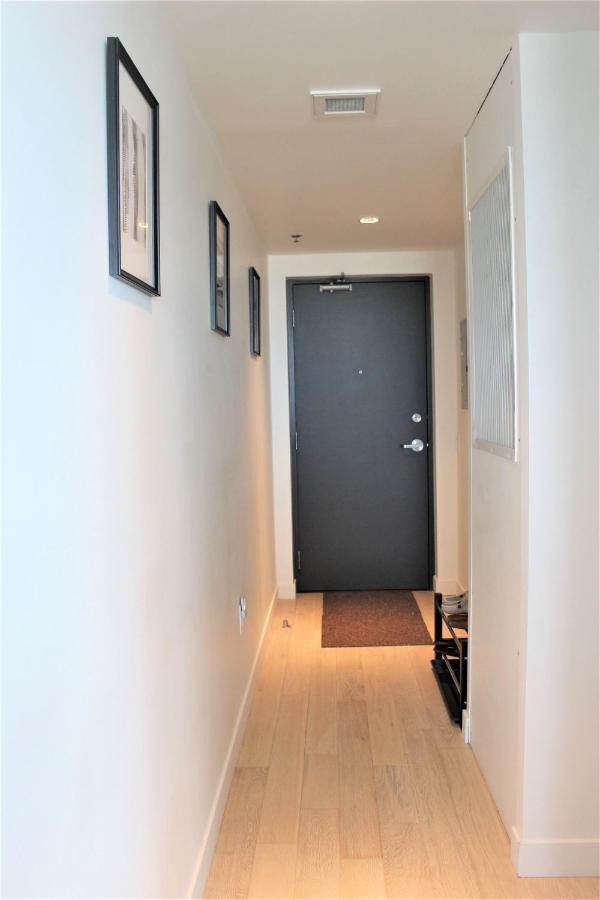 Luxury Skyline Condo In Downtown Free 24/7 Parking Vinnipeg Dış mekan fotoğraf