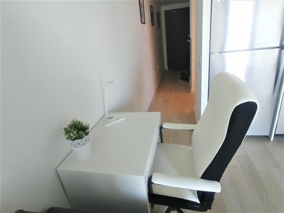Luxury Skyline Condo In Downtown Free 24/7 Parking Vinnipeg Dış mekan fotoğraf
